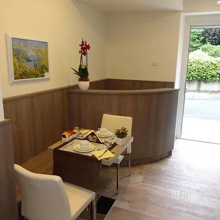 Italianway - Brenna Guest house *
